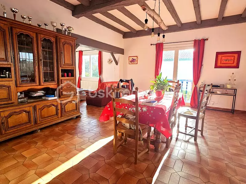 Maison, 186 m²