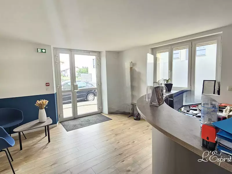 Immeuble, 120 m²