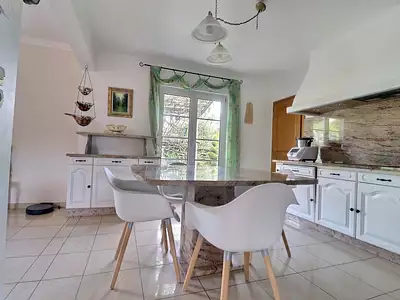 Maison, 175 m²