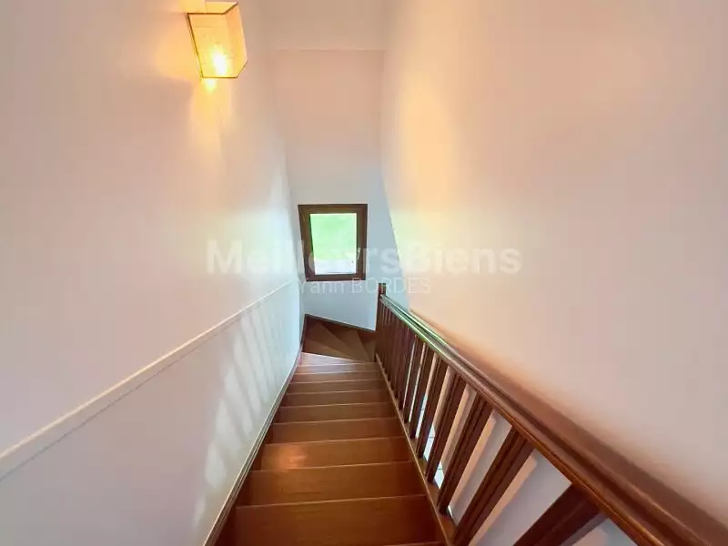 Maison, 209 m²