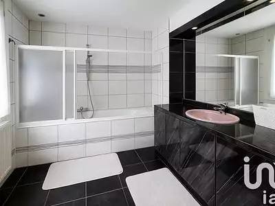 Maison, 151 m²