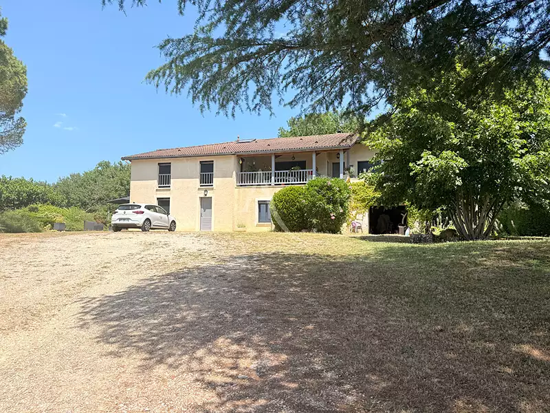 Maison, 202 m²