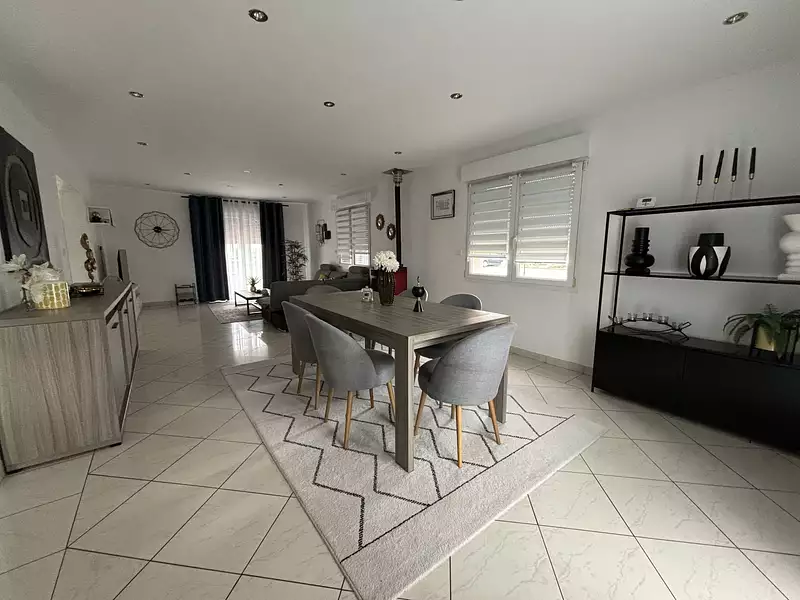 Maison, 182,25 m²
