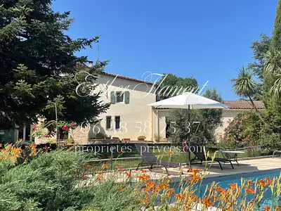 Maison, 242 m²