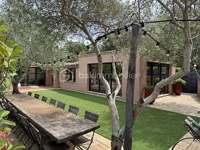 Maison, 162 m²