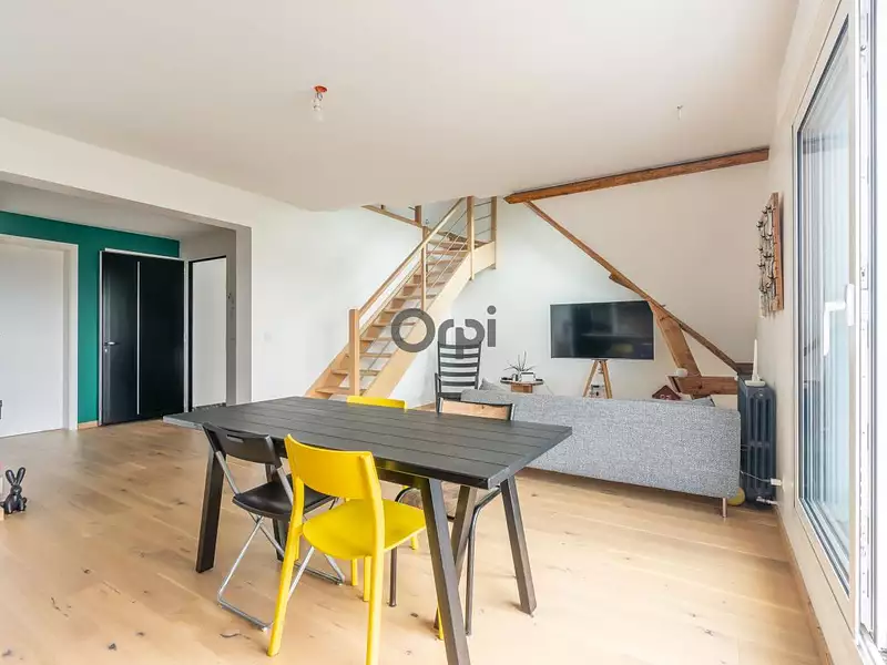 Maison, 253 m²