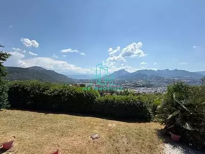 Maison, 331,84 m²