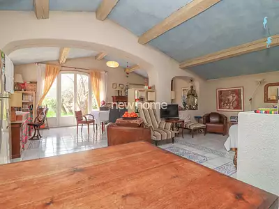 Maison, 180 m²