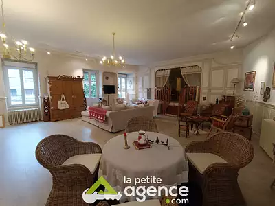 Maison, 348 m²
