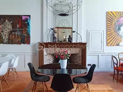 Maison, 650 m²