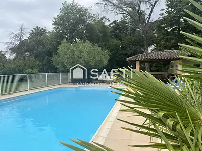 Maison, 373 m²