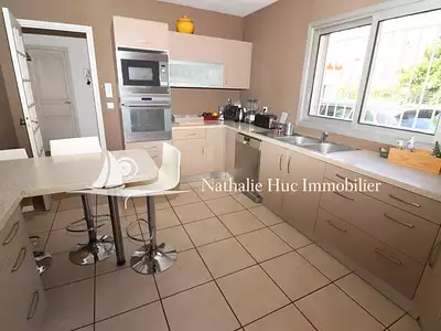 Maison, 165 m²