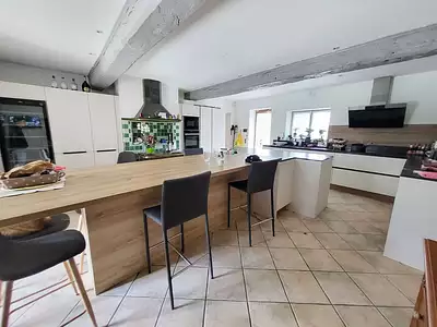 Maison, 358 m²