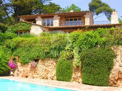 Maison, 250 m²
