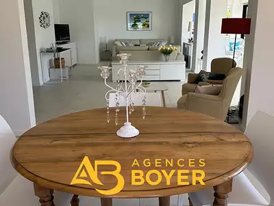Maison, 211 m²