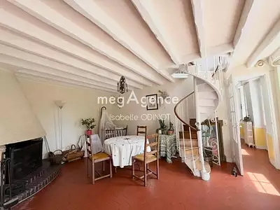 Maison, 233 m²
