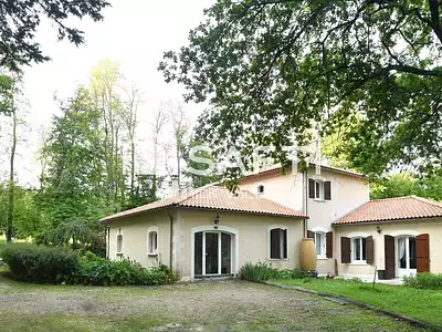 Maison, 207 m²