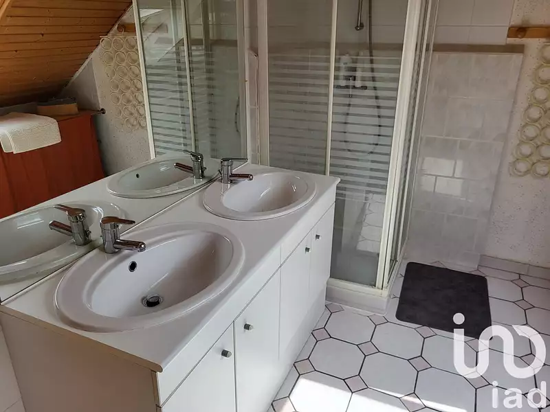 Maison, 195 m²