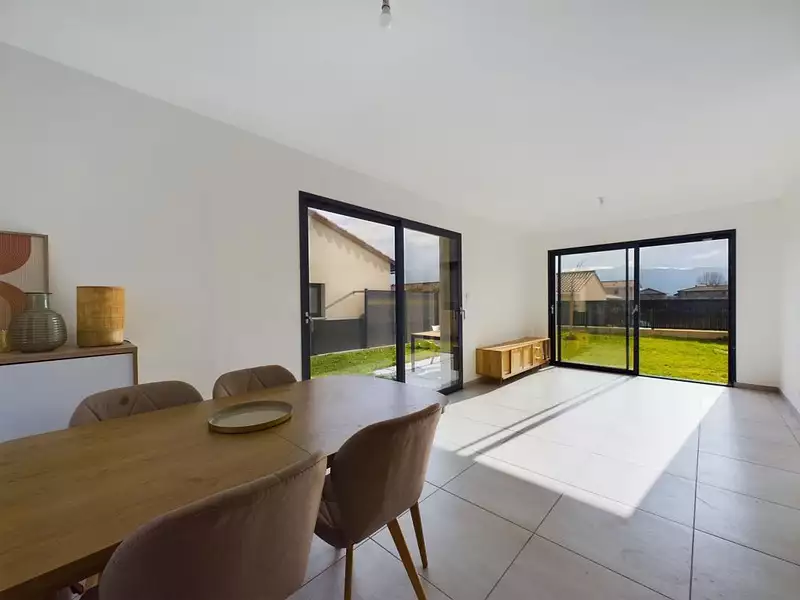 Maison, 102 m²