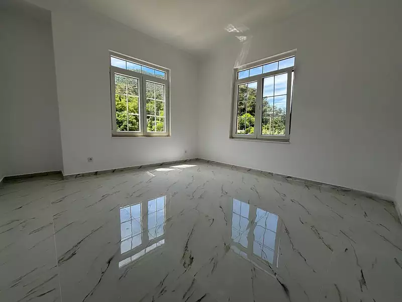 Maison, 180 m²