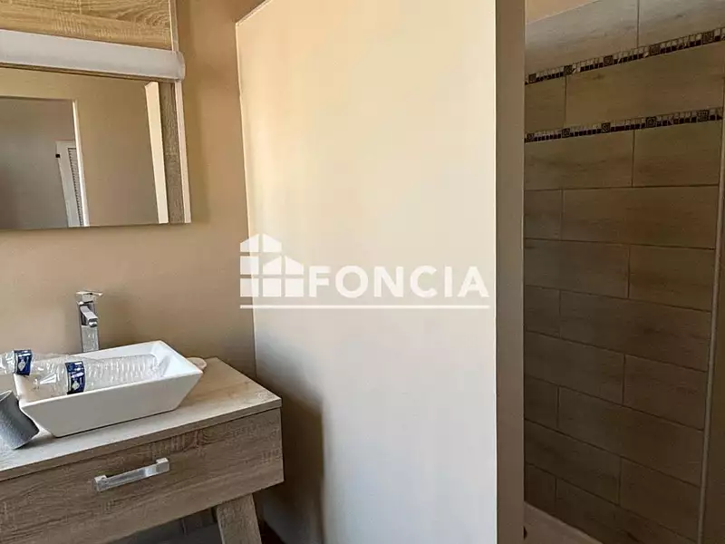Maison, 230 m²