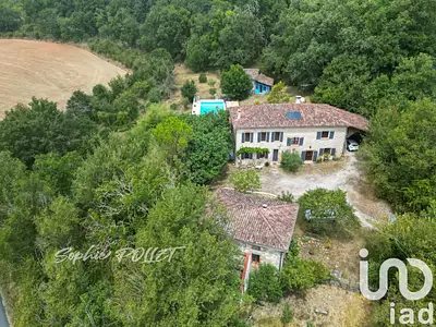 Maison, 250 m²