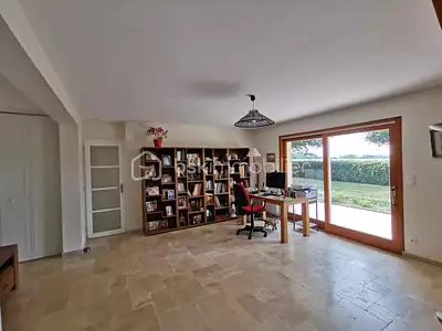 Maison, 215 m²