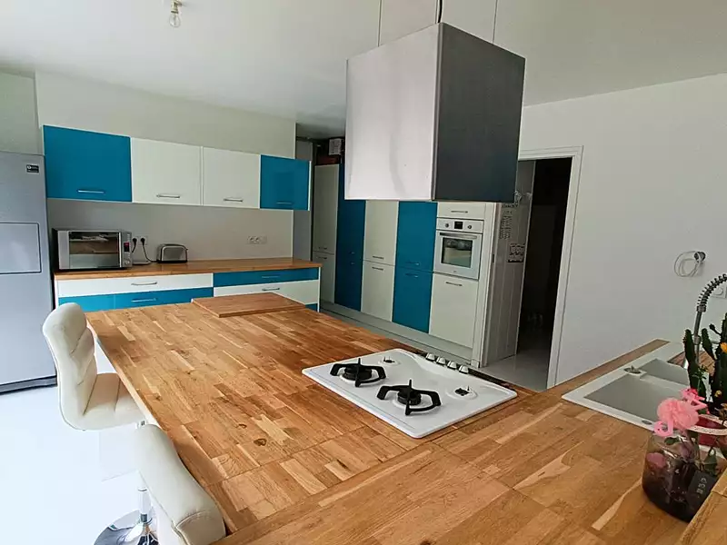 Maison, 246 m²