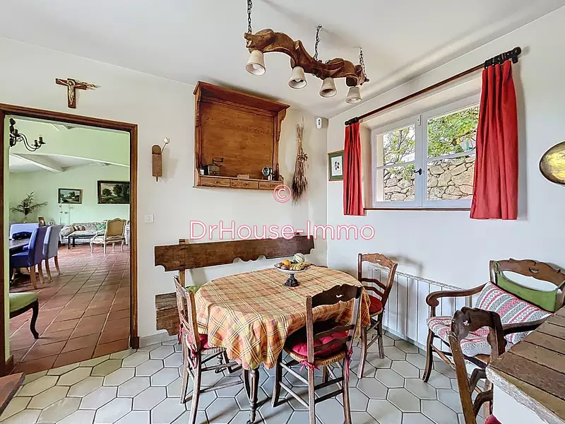 Maison, 218,5 m²