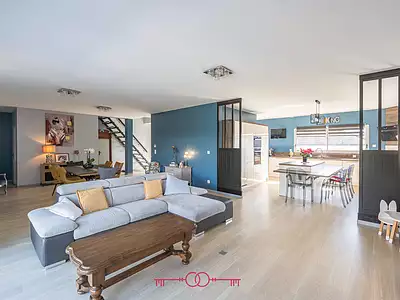 Maison, 270 m²