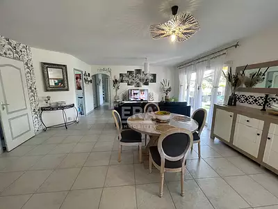 Maison, 102 m²