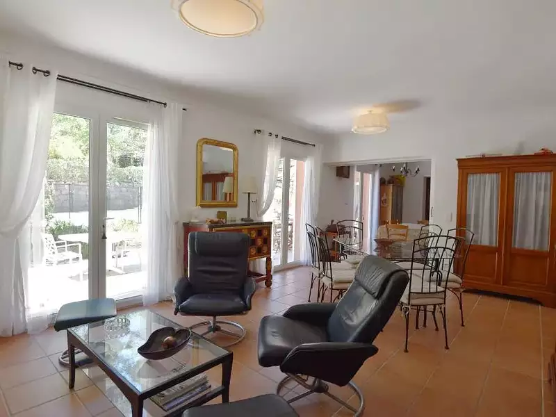 Maison, 228 m²