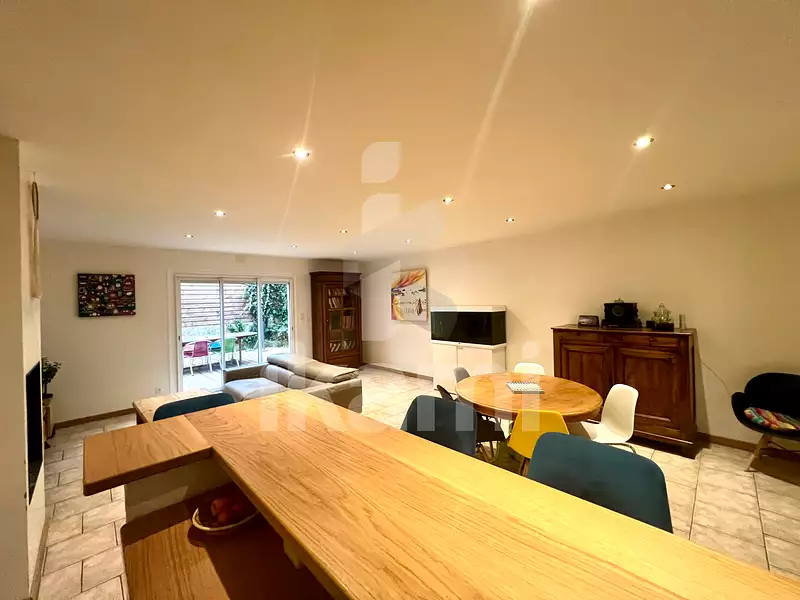 Maison, 137 m²