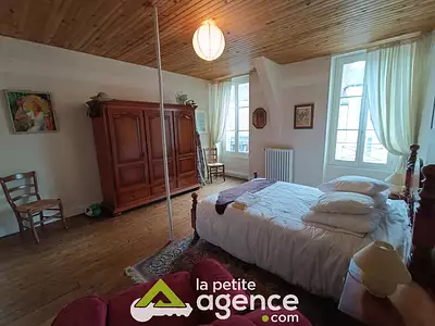 Maison, 348 m²
