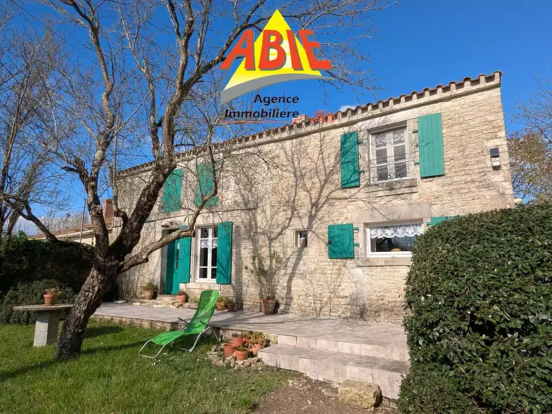 Maison, 114 m²