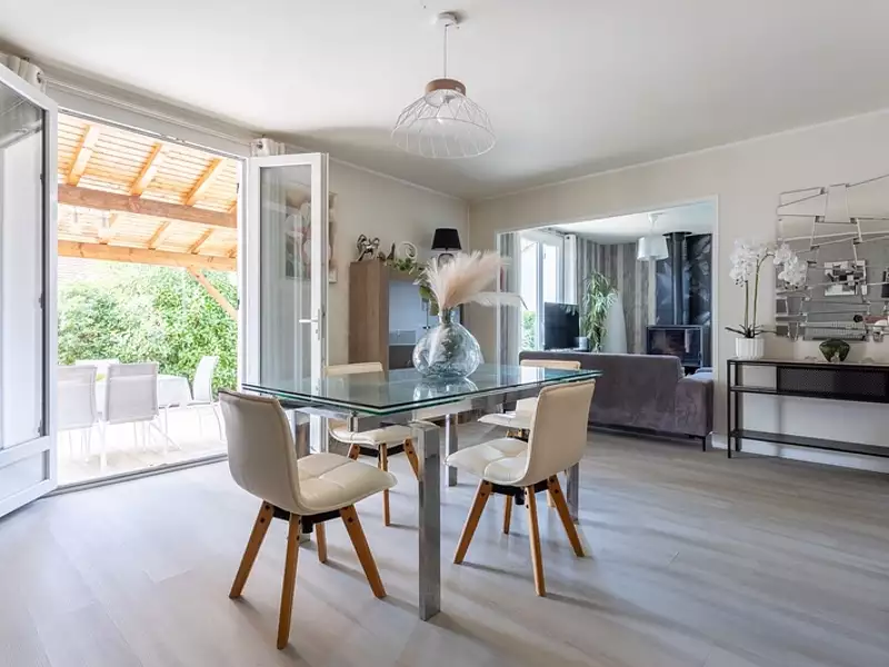 Maison, 84 m²