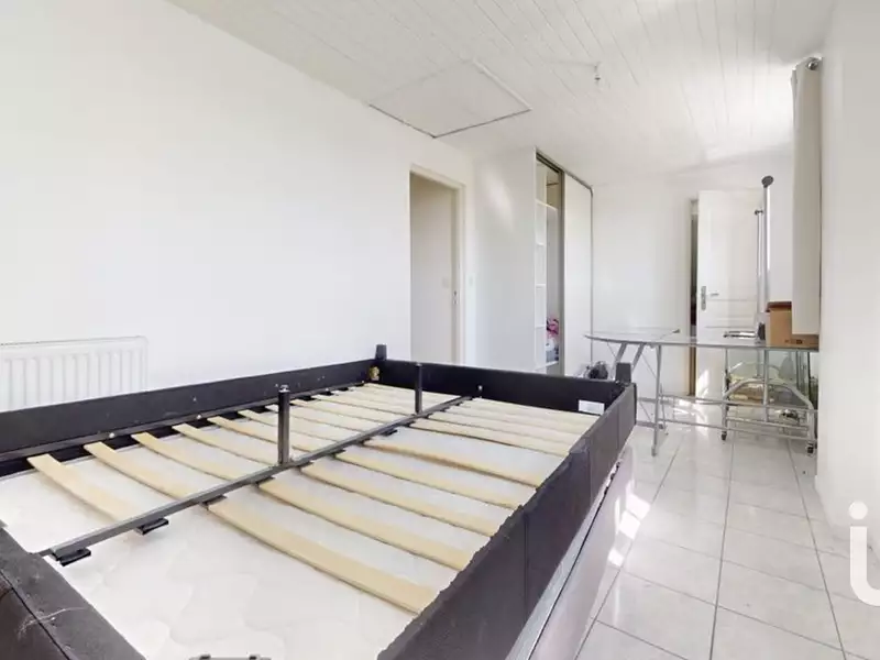 Maison, 235 m²