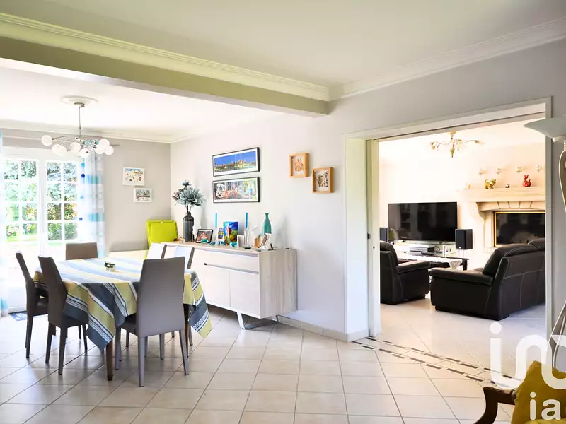 Maison, 180 m²