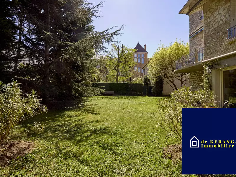 Maison, 262 m²