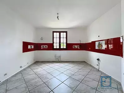 Maison, 232,86 m²
