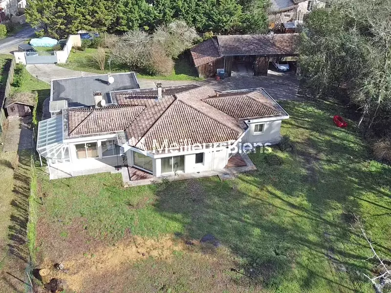 Maison, 232 m²