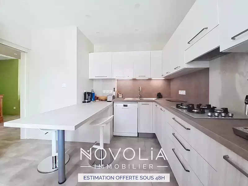 Maison, 143,73 m²