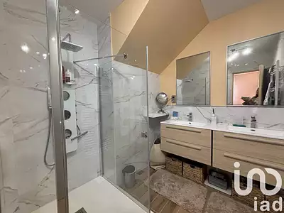 Maison, 186 m²