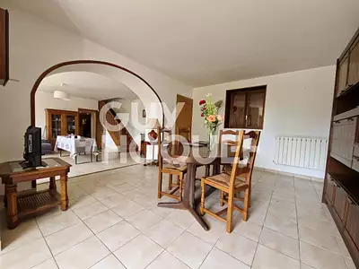 Maison, 208 m²