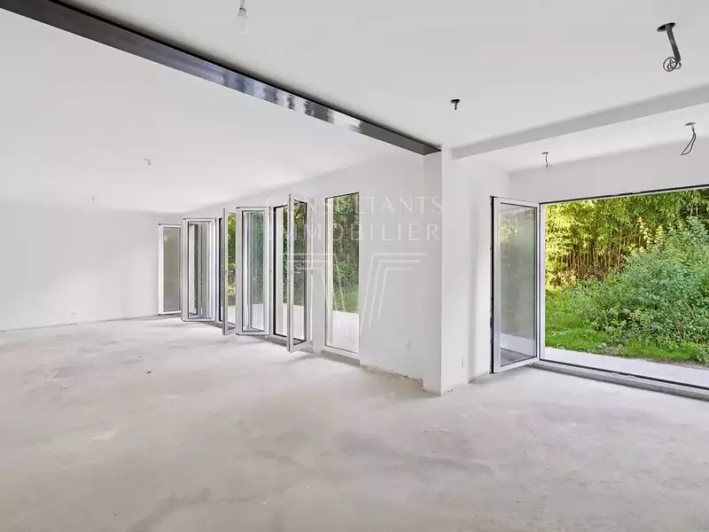 Maison, 225 m²