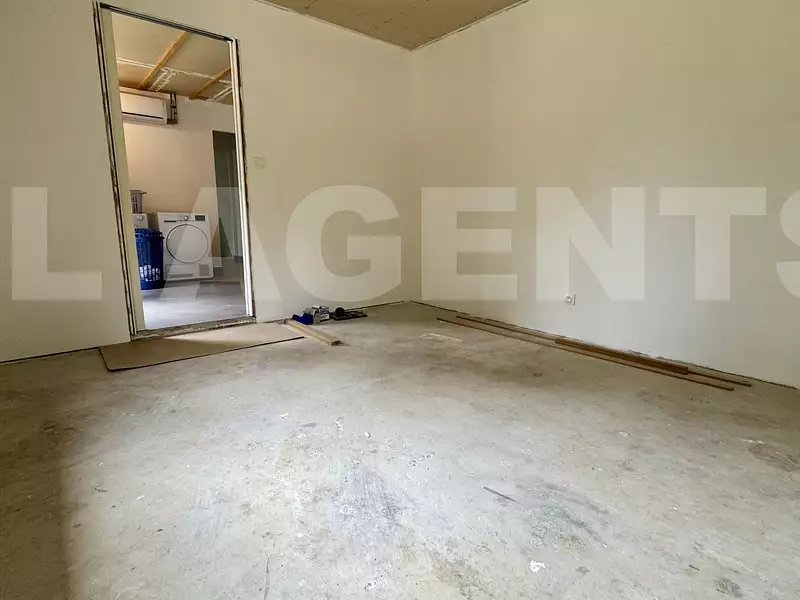 Maison, 215 m²