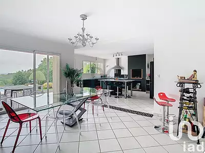 Maison, 203 m²