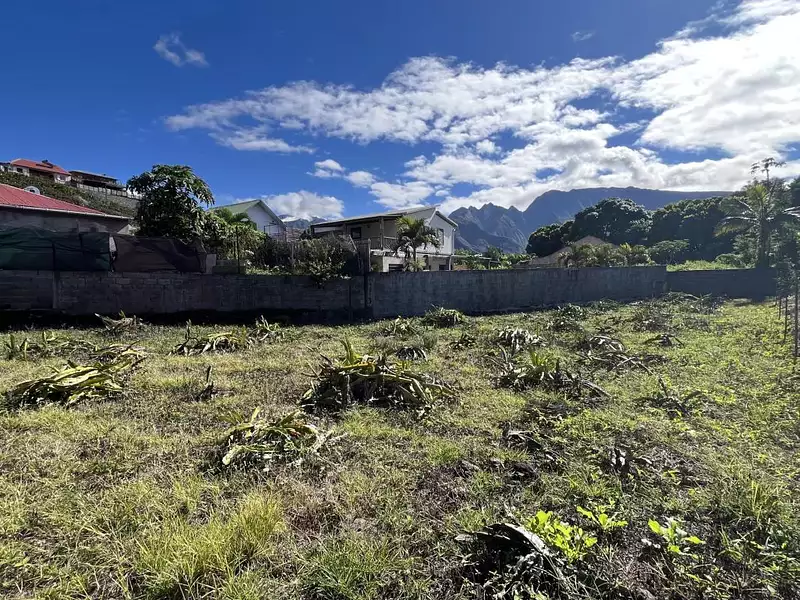Terrain, 1 357 m²