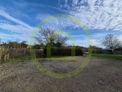 Terrain, 371 m²