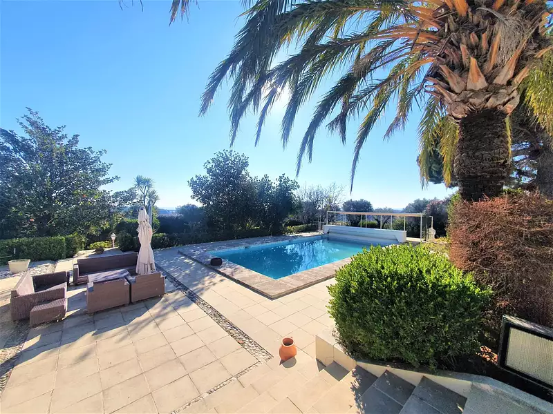 Maison, 338 m²